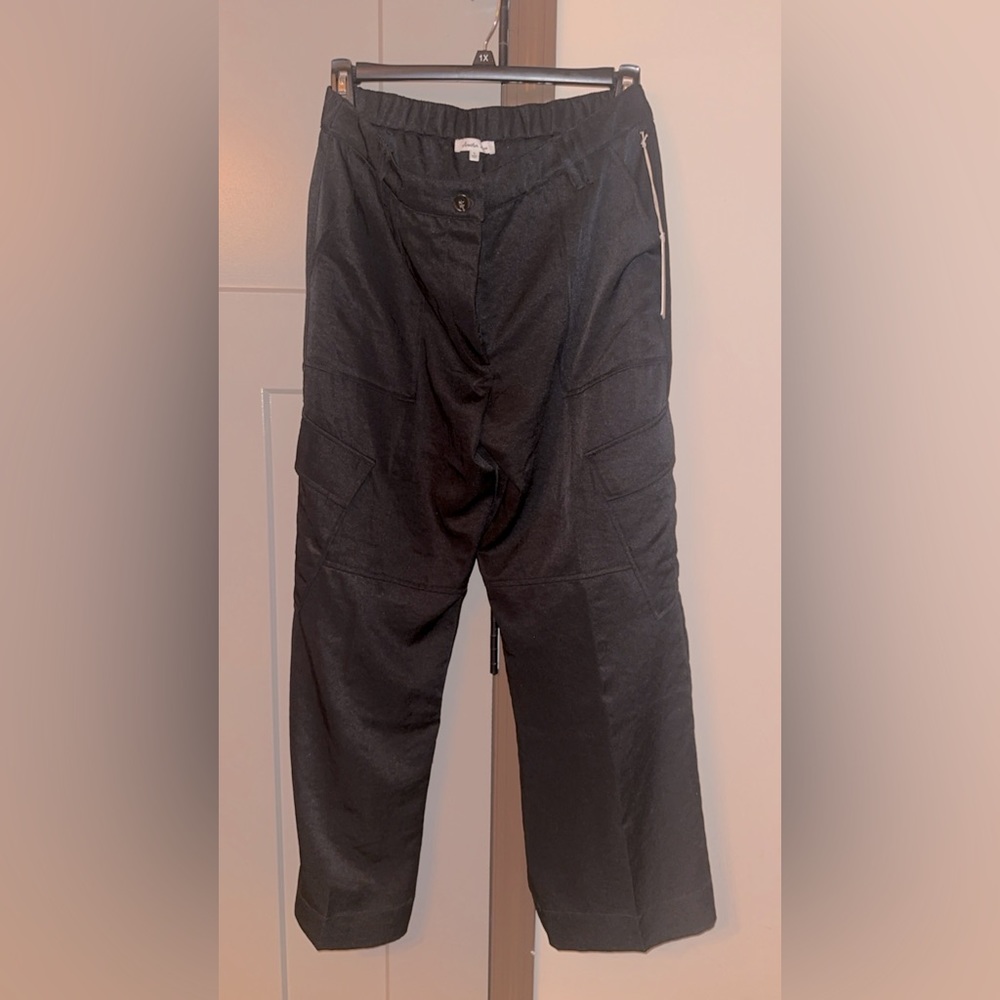 Size large boutique dress cargo pants